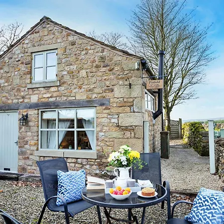 Finest Retreats - Pinfold *